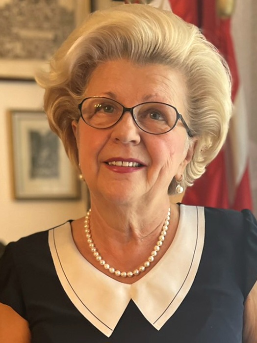 dr. Deák Andrea